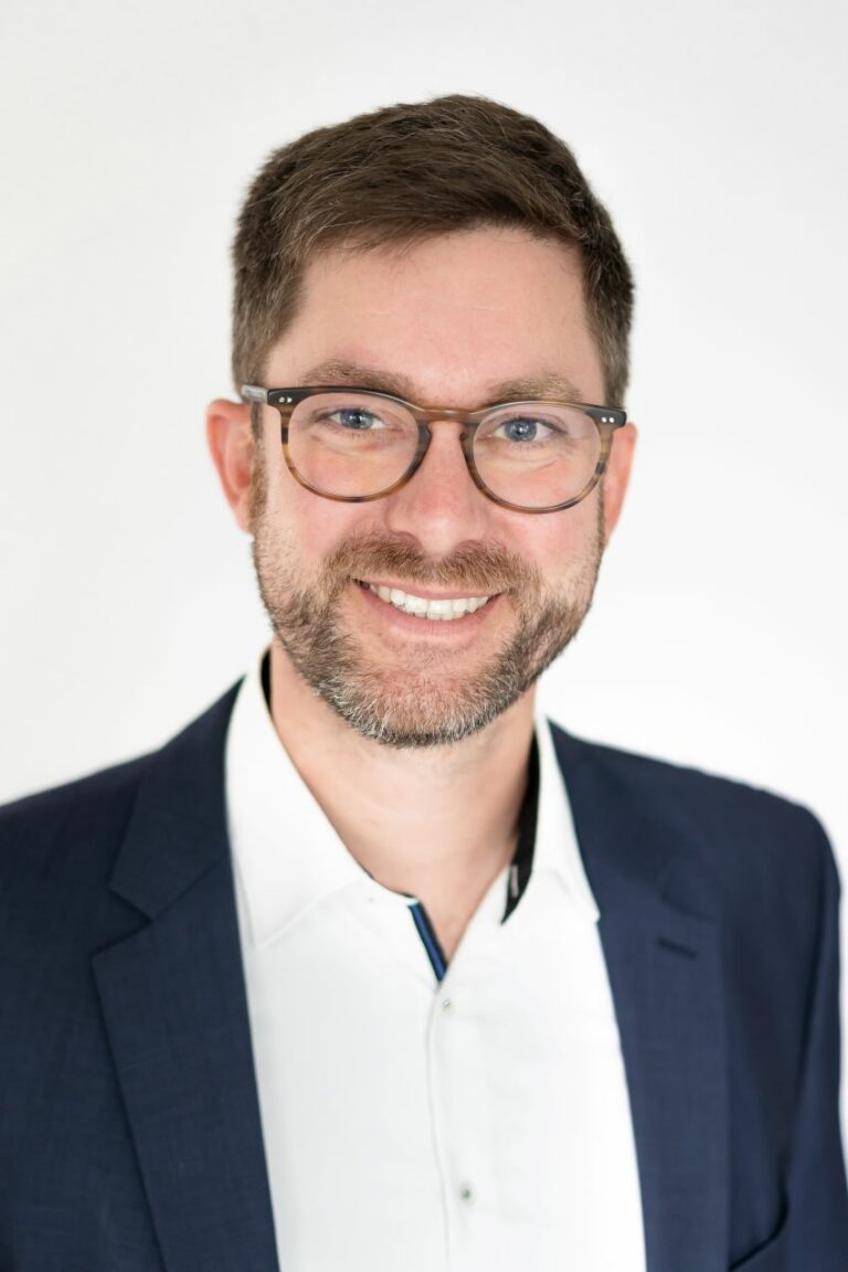 ppa. Dr. Jörg Schuirmann